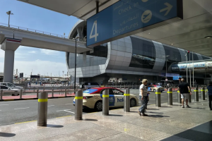 迪拜空中出租车起降场来了 打飞的上班还远吗